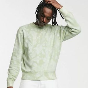Weekday Albin Green Tie Dye
Crewneck Sweatshirt
